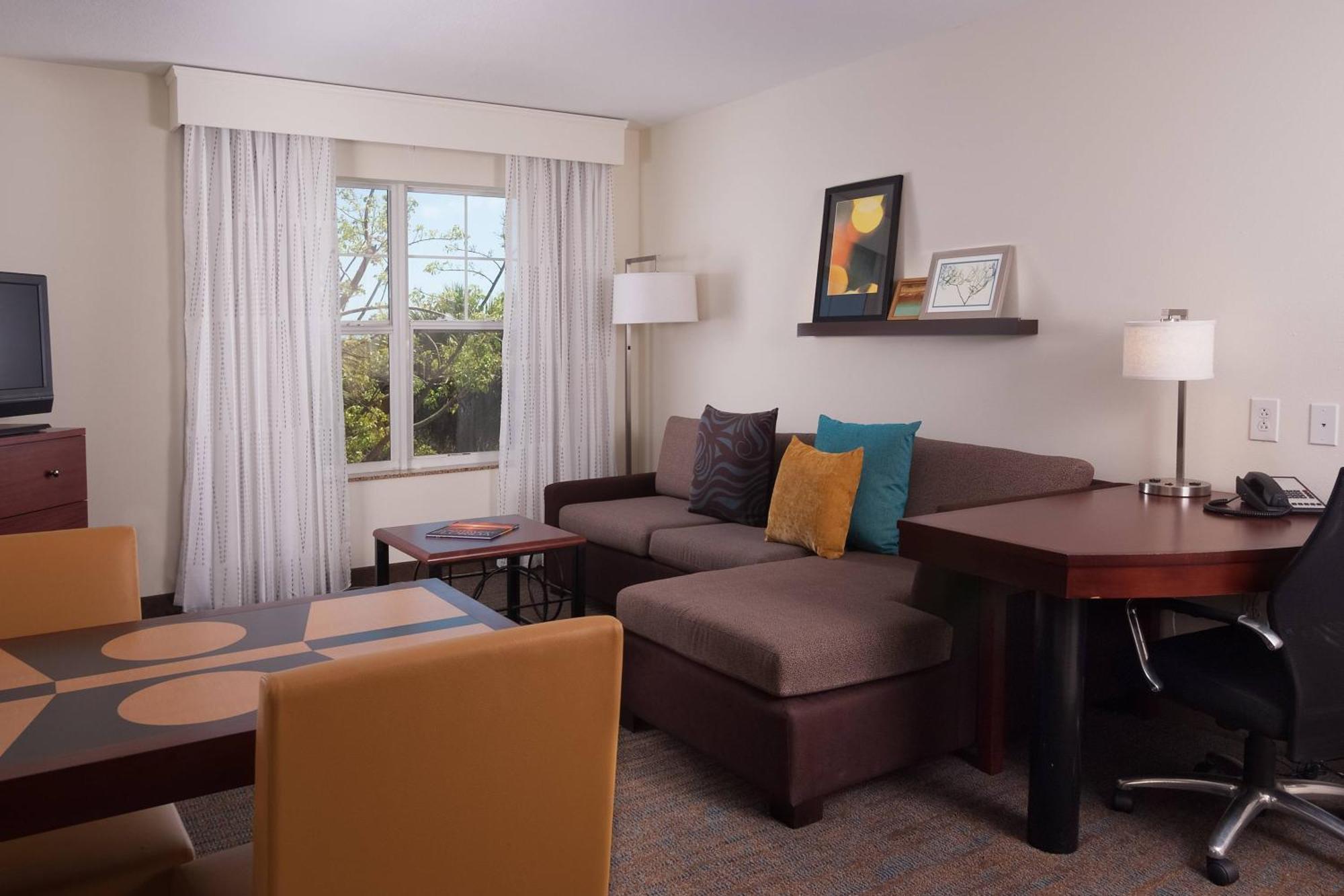 Residence Inn Fort Myers Sanibel Truckland Esterno foto