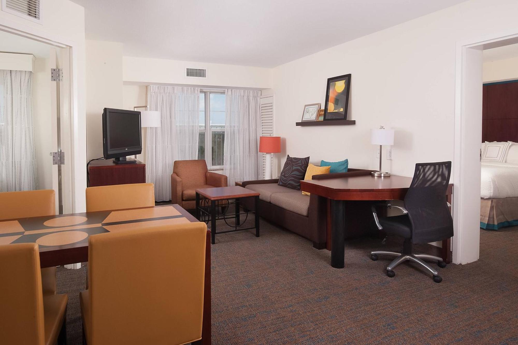 Residence Inn Fort Myers Sanibel Truckland Esterno foto